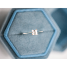 Load image into Gallery viewer, The Paisley Ring