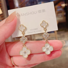 Load image into Gallery viewer, Allure Clover Earrings