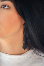 Load image into Gallery viewer, Triple Teardrop Sead Bead Earrings in Black