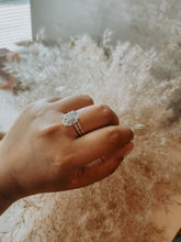 Load image into Gallery viewer, Robyn 2PC Champagne Gold Ring Set