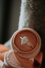 Load image into Gallery viewer, Sloane Clustered Stones Sterling Silver Ring