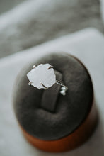 Load image into Gallery viewer, Millie Twist Natural Stone Open Size Ring