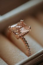 Load image into Gallery viewer, Rachel Champagne Morganite Rose Gold Ring