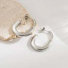 Load image into Gallery viewer, Allen C-shaped Stud Earrings