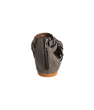 Load image into Gallery viewer, Blair Sandals in Black