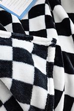 Load image into Gallery viewer, Checkered Throw Blanket
