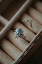 Load image into Gallery viewer, Giselle Mixed Moonstone Oval 2PC Ring Set