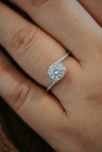 Load image into Gallery viewer, Archer 1CT Moissanite on Sterling Silver