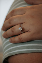 Load image into Gallery viewer, Aspen Round Cut 1CT Moissanite on Sterling Silver