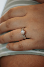 Load image into Gallery viewer, Maisie 1CT Moissanite on Sterling Silver