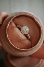 Load image into Gallery viewer, Blaire Round Cut 1CT Moissanite on Sterling Silver