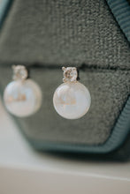 Load image into Gallery viewer, Liora Pearl Silver Stud Earrings