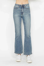 Load image into Gallery viewer, Flared leg blue jeans