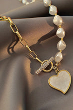 Load image into Gallery viewer, Gold Heart Necklace