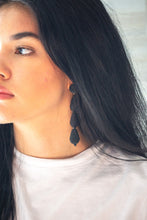 Load image into Gallery viewer, Triple Teardrop Sead Bead Earrings in Black