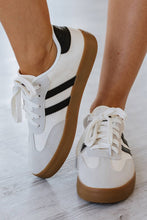 Load image into Gallery viewer, White Striped Lace Up Sneakers
