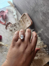 Load image into Gallery viewer, Marina Oval Cut Rose Gold Ring