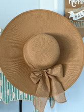 Load image into Gallery viewer, Farrah Floppy Hat "Beige"