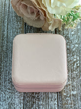 Load image into Gallery viewer, Travel Jewelry Box "Pink"