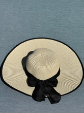 Load image into Gallery viewer, Farrah Floppy Hat "Black Cream"