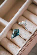 Load image into Gallery viewer, Samara 2PC Blue Crystal Ring Set