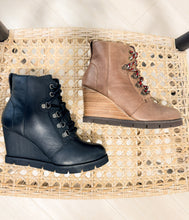 Load image into Gallery viewer, Joana Boot in Taupe
