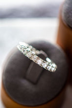 Load image into Gallery viewer, Bella Round Cut Sterling Silver Infinity Ring Band