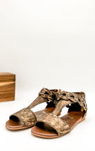 Load image into Gallery viewer, Loop D Loop Sandals in Tan