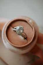 Load image into Gallery viewer, Ariana Round Cut Sterling Silver Ring
