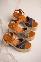 Load image into Gallery viewer, Nana Platform Sandals in Khaki