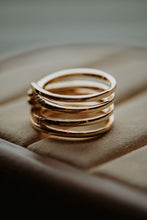 Load image into Gallery viewer, Dree Rose Gold Ring Band