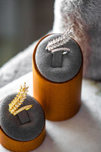 Load image into Gallery viewer, Eliana Leafy Open Size Gold Ring