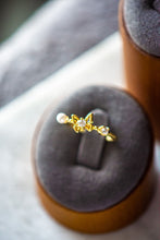 Load image into Gallery viewer, Della Butterfly Freshwater Pearl Gold Ring