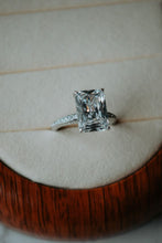 Load image into Gallery viewer, Luella Emerald Cut Ring