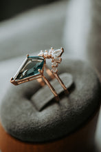 Load image into Gallery viewer, Samara 2PC Blue Crystal Ring Set