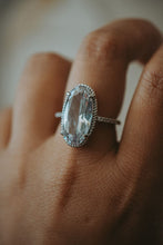 Load image into Gallery viewer, Nyx Oval Cut Silver Ring