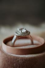Load image into Gallery viewer, Velle Oval Cut Sterling Silver Ring