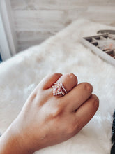 Load image into Gallery viewer, Rayna Morganite Rose Gold Ring Set
