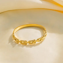 Load image into Gallery viewer, Rhea Buckle Gold Bangle