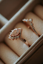 Load image into Gallery viewer, Rayna Morganite Rose Gold Ring Set