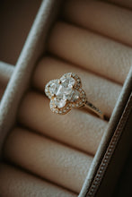 Load image into Gallery viewer, Frankie Clover 18K Gold Ring