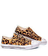 Load image into Gallery viewer, Shalomar Sneaker in Leopard