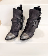 Load image into Gallery viewer, Sheila Boot in Black