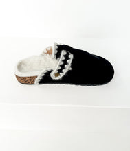 Load image into Gallery viewer, Soft Steps Mule in Black