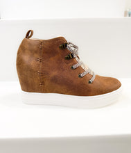 Load image into Gallery viewer, Tiburon Hidden Sneaker Wedge in Tan