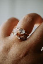 Load image into Gallery viewer, Kirah Champagne Gold Ring Set