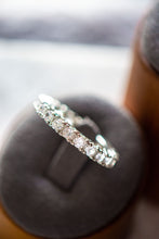 Load image into Gallery viewer, Bella Round Cut Sterling Silver Infinity Ring Band