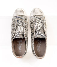 Load image into Gallery viewer, Wildlife Sneakers