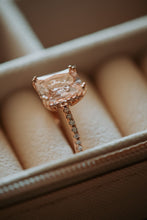 Load image into Gallery viewer, Rachel Champagne Morganite Rose Gold Ring