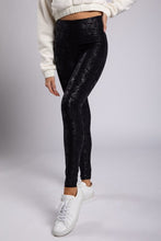 Load image into Gallery viewer, Crackle Glaze Foil Highwaist Leggings